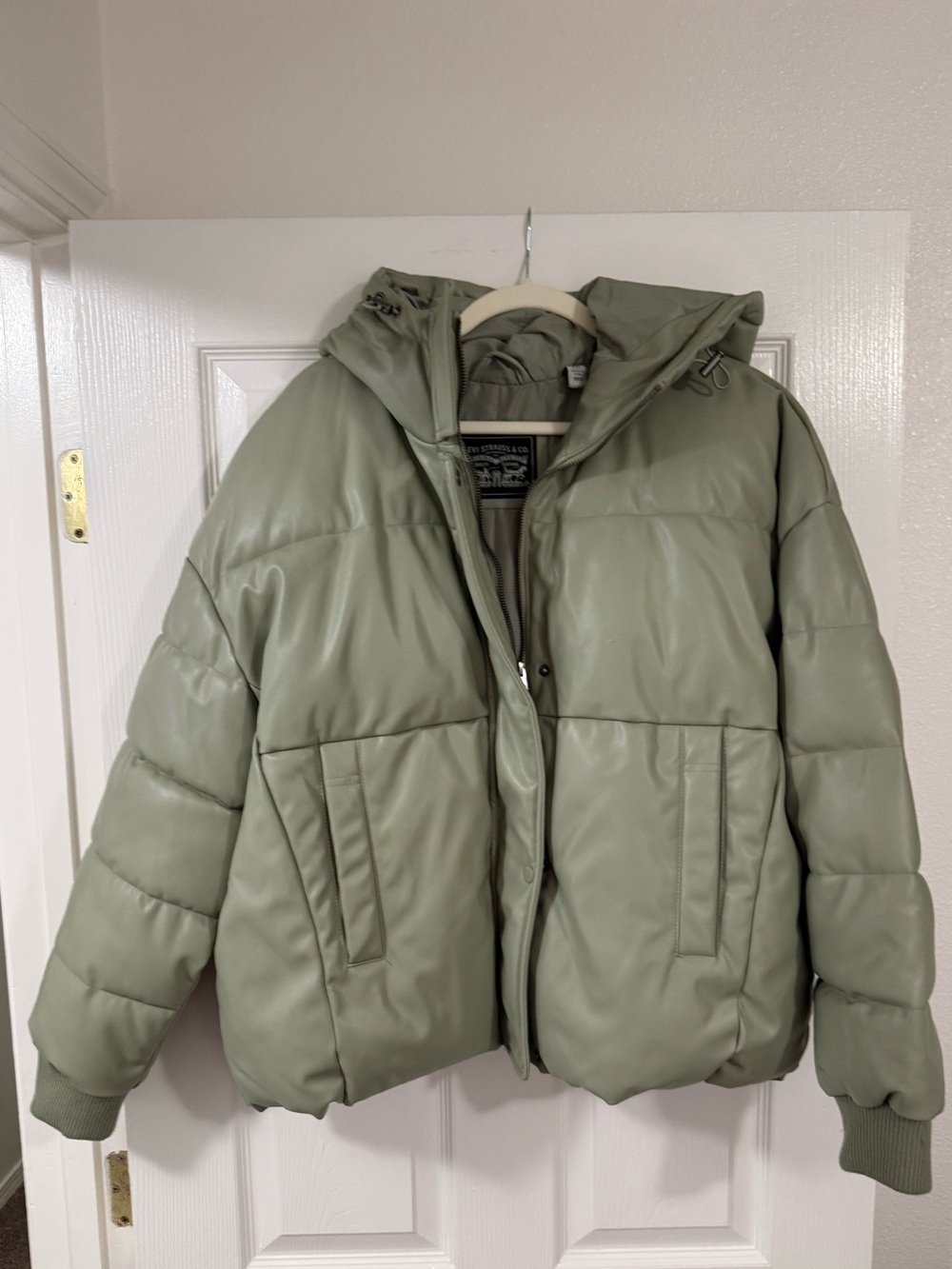 Levi's Hooded Puffer Jacket in Sage Green